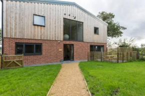 Oak & Hazel, Heath Row Barn